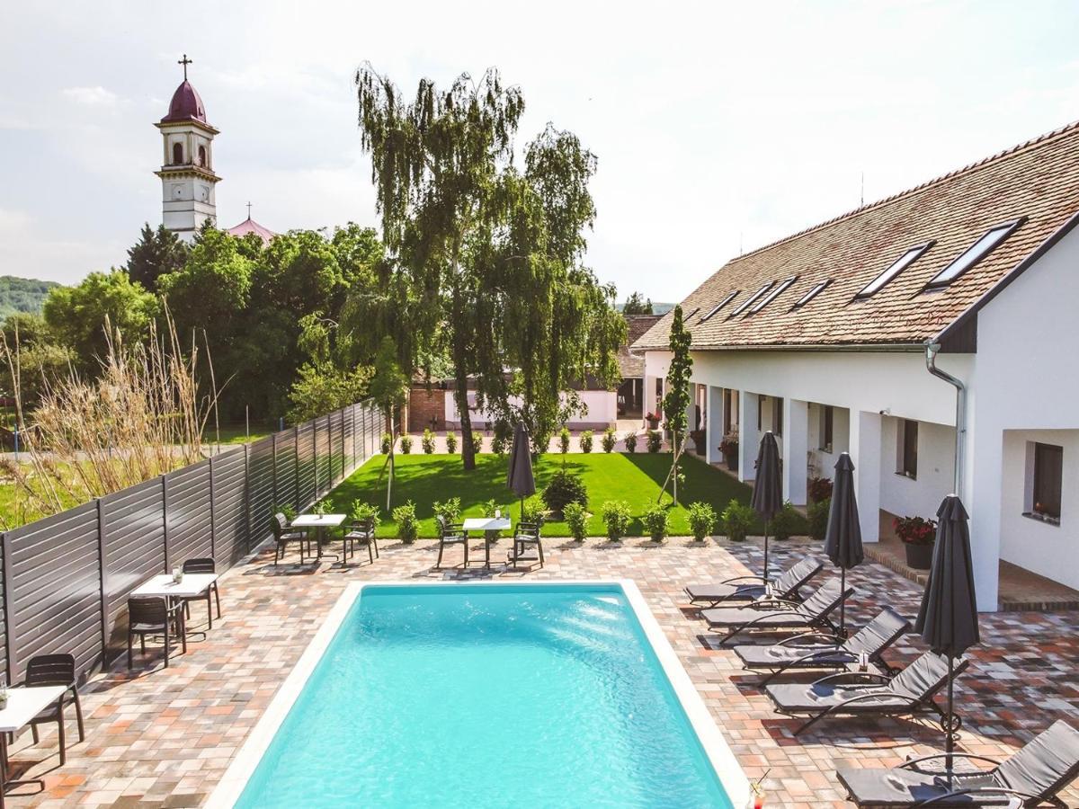 Bed and Breakfast Palkonyha Panzio Speiz Gasztromuhely Palkonya Экстерьер фото