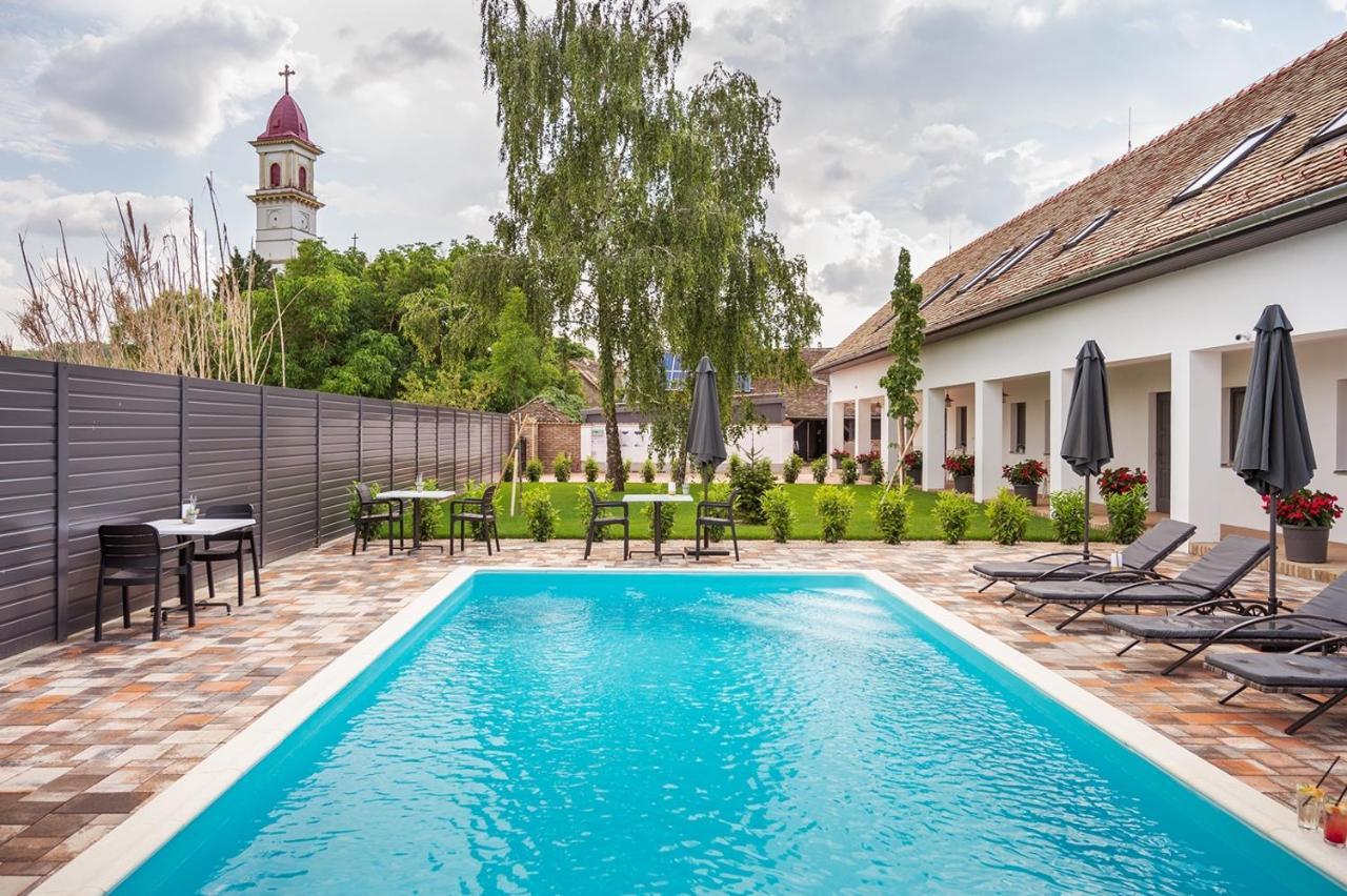 Bed and Breakfast Palkonyha Panzio Speiz Gasztromuhely Palkonya Экстерьер фото